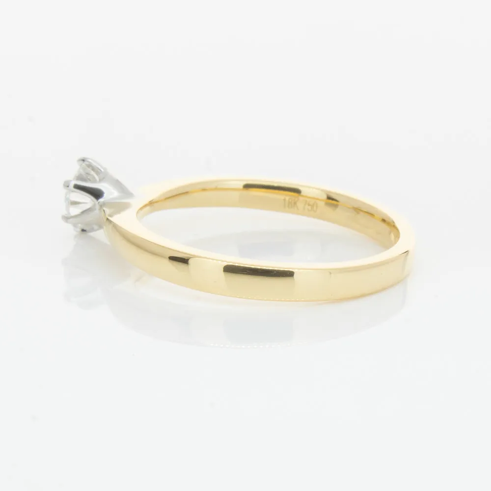 18ct Yellow Gold .41ct Diamond Nova Ring