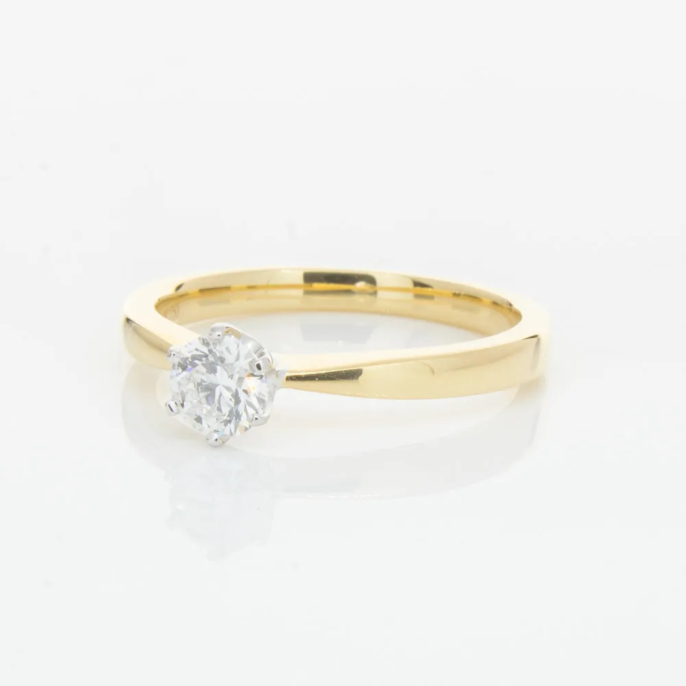 18ct Yellow Gold .41ct Diamond Nova Ring