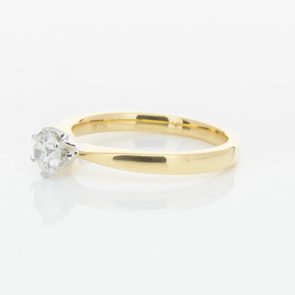 18ct Yellow Gold .41ct Diamond Nova Ring