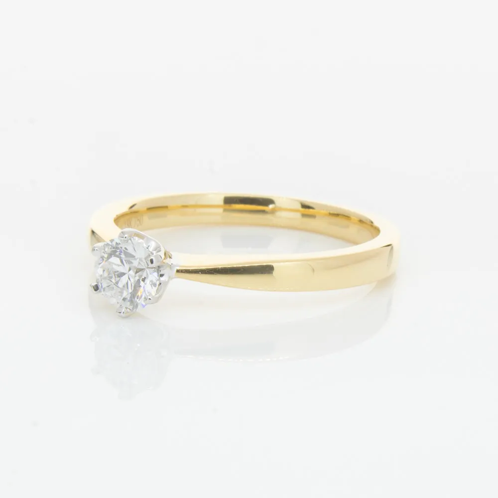 18ct Yellow Gold .41ct Diamond Nova Ring