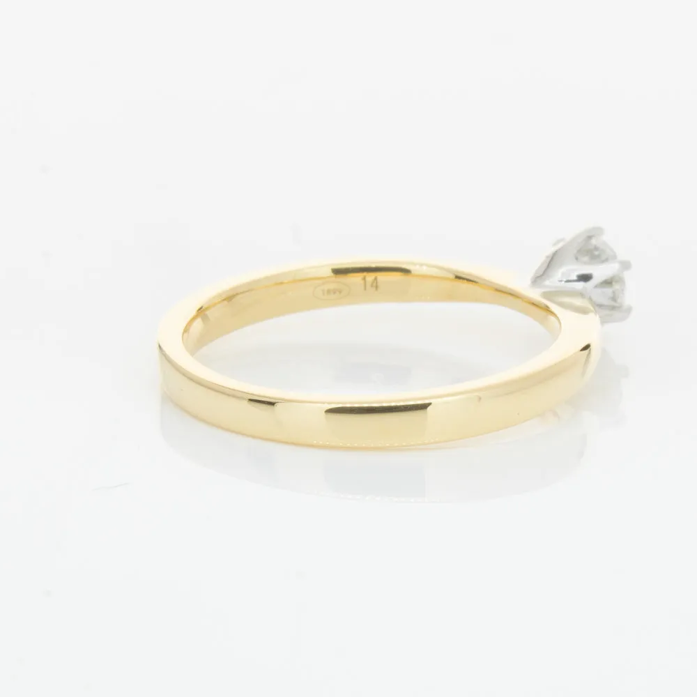 18ct Yellow Gold .41ct Diamond Nova Ring