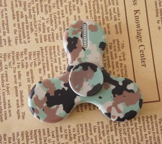 2017 Hand Spinner Glow in the Dark Fluorescent Fidget Spinner With Charger Luminous Light