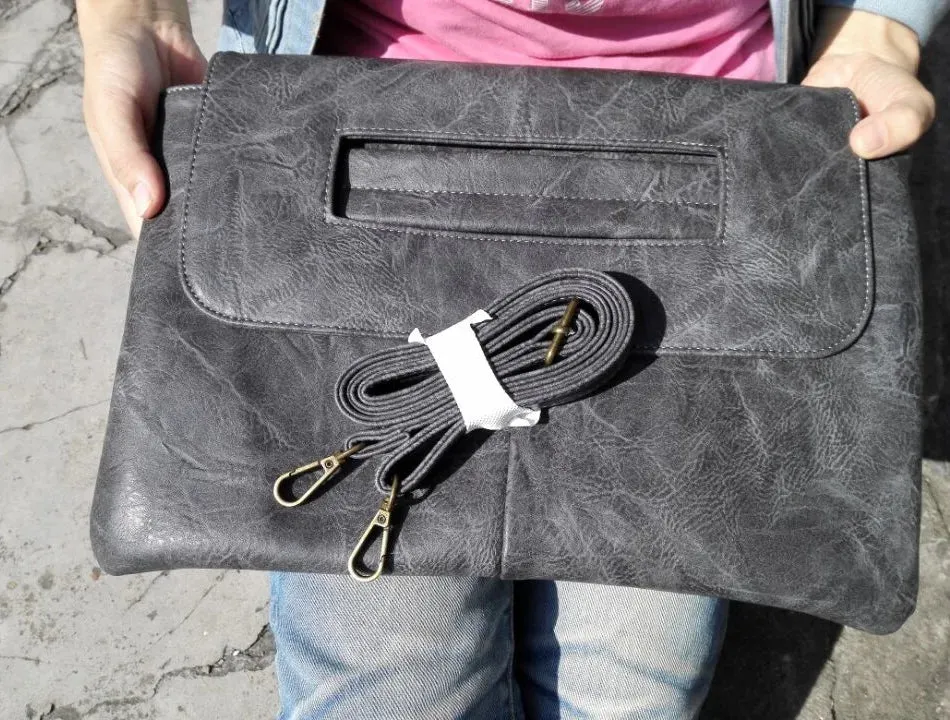 2023 Fashion women's envelope clutch bag High quality Cross body Bags for women trend handbag messenger bag large Ladies Clutches.