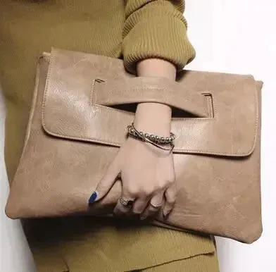 2023 Fashion women's envelope clutch bag High quality Cross body Bags for women trend handbag messenger bag large Ladies Clutches.