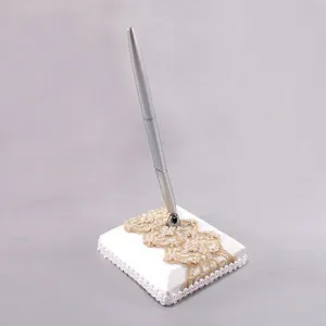 Beverly Clark The Luxe Collection Pen with Base White