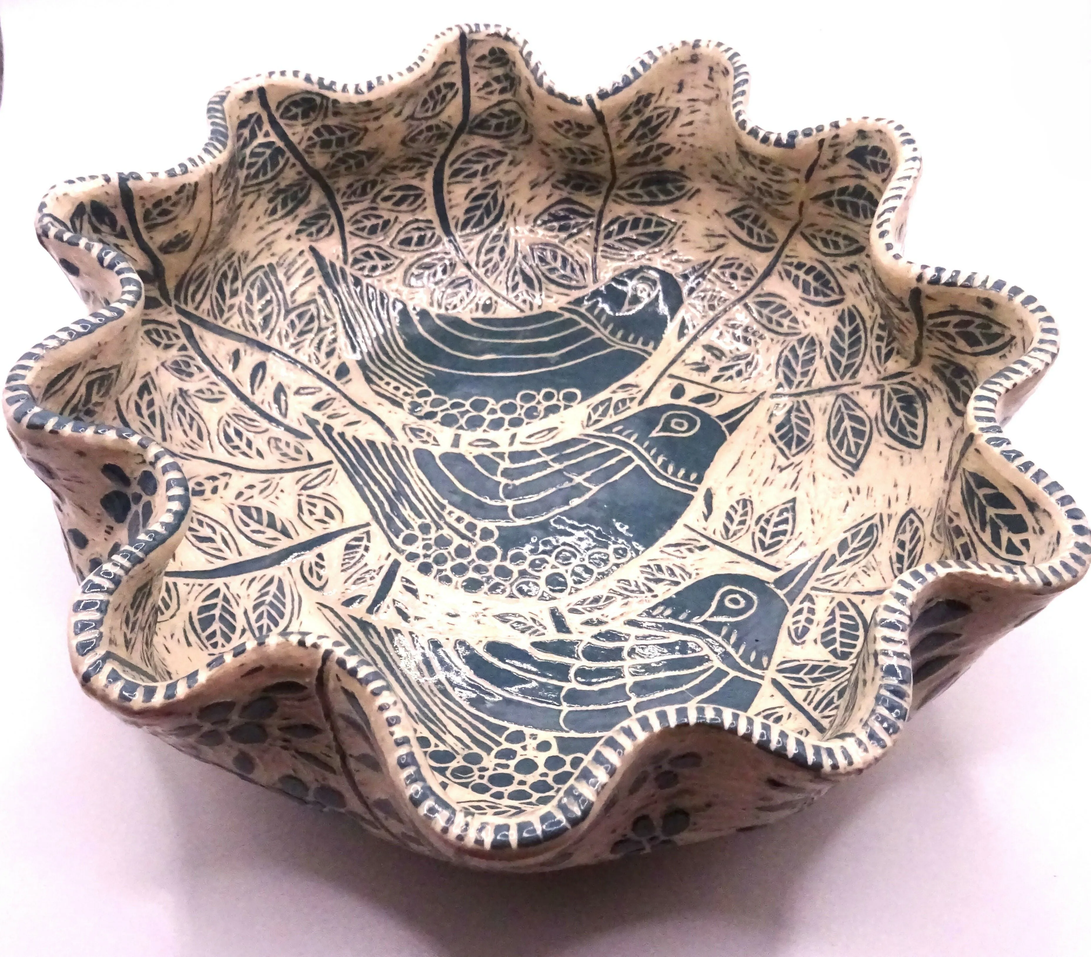 Ceramic Fluted Green Sgraffito Three Birds Bowl