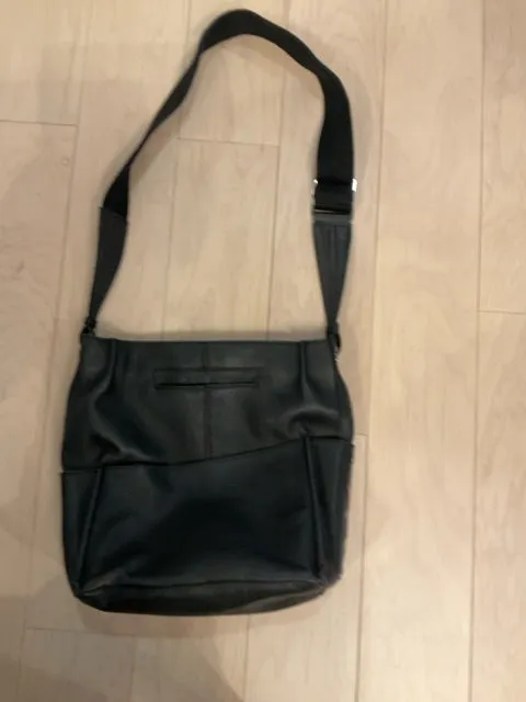 {{ClientCode}} BLACK HAMMITT PURSE