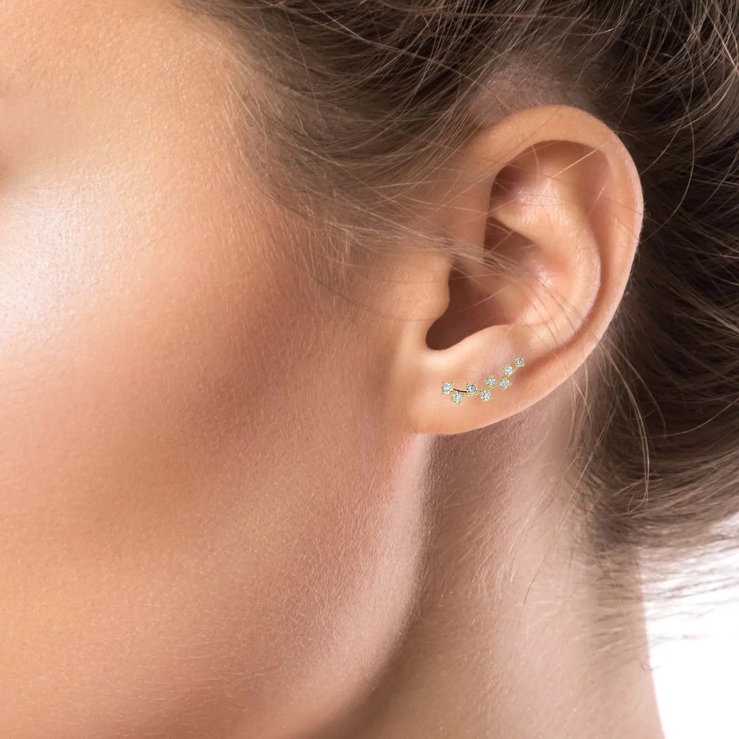 Dazzling Diamond Gold Stud Earring
