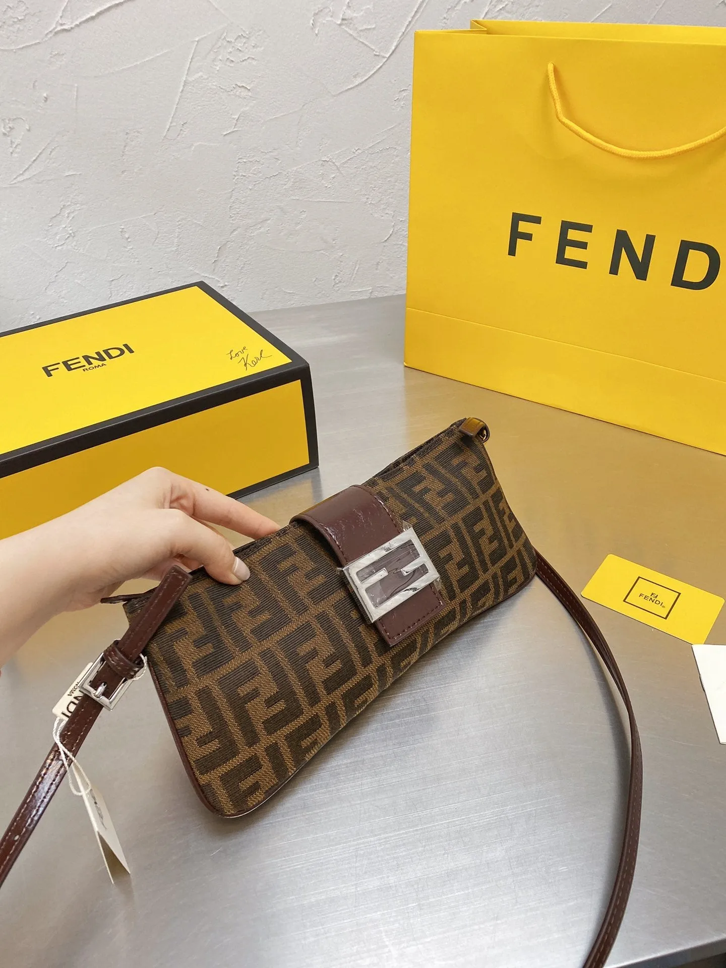 EN   Designer bags by Fendi 113