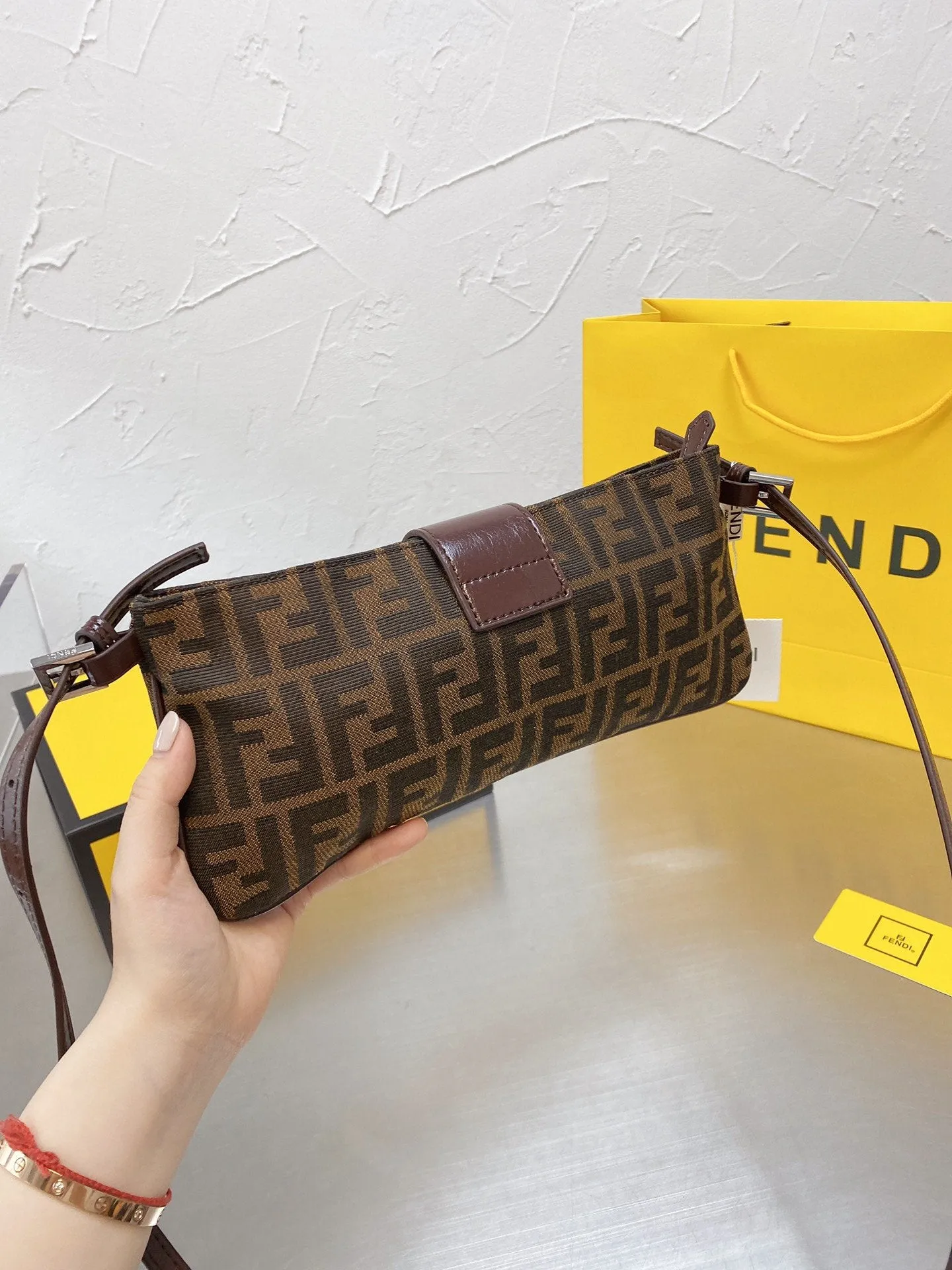 EN   Designer bags by Fendi 113