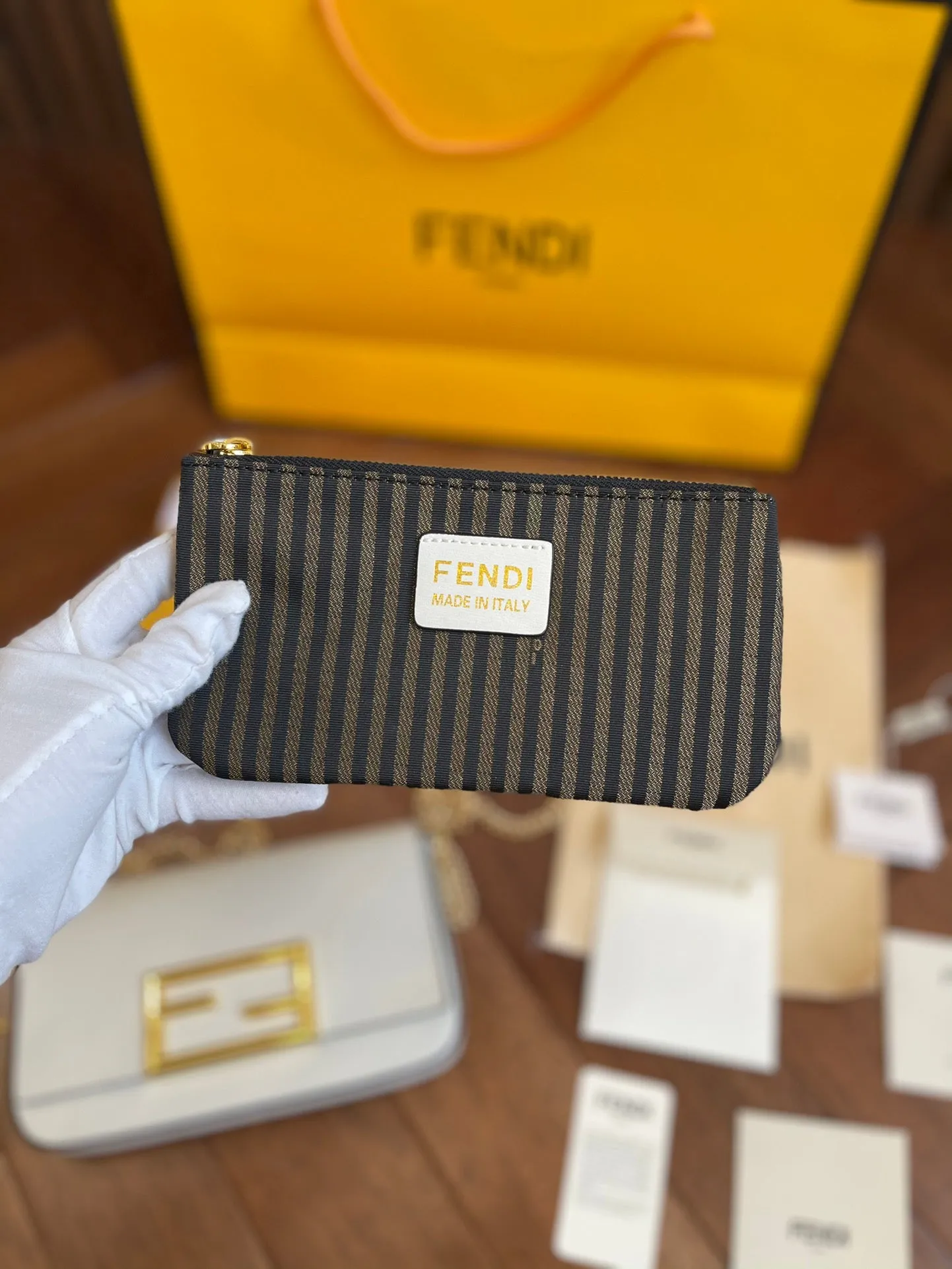 EN   Designer bags by Fendi 250