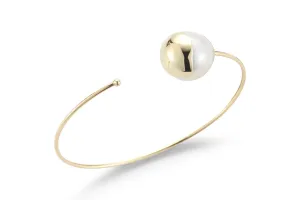 fluid pearl cuff