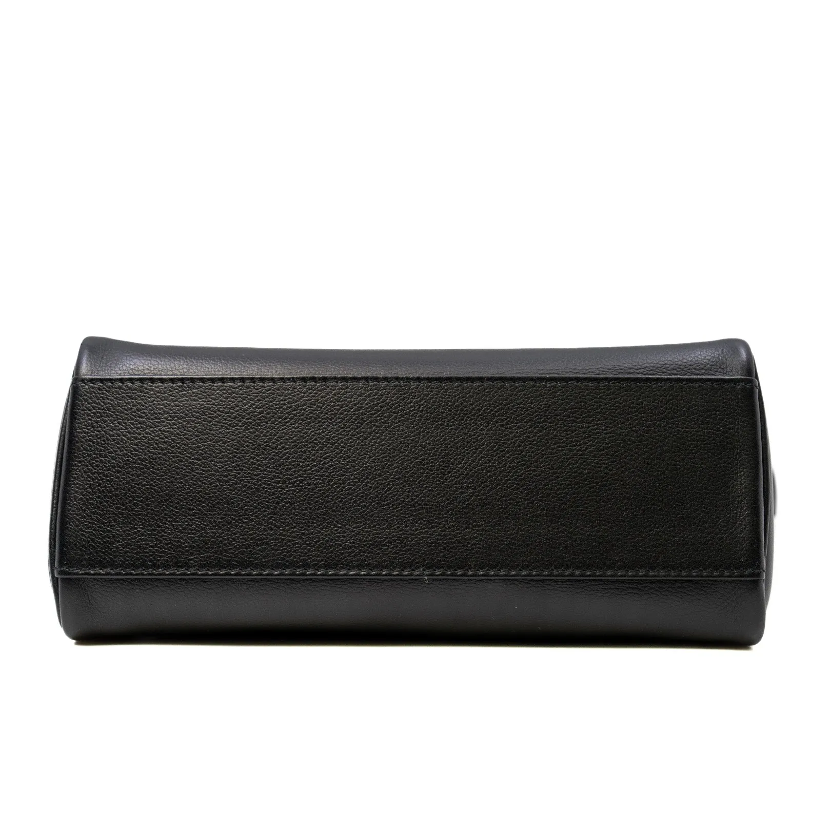 Kelly Messenger PM Bag In Black Evergrain Leather PHW W Stamp