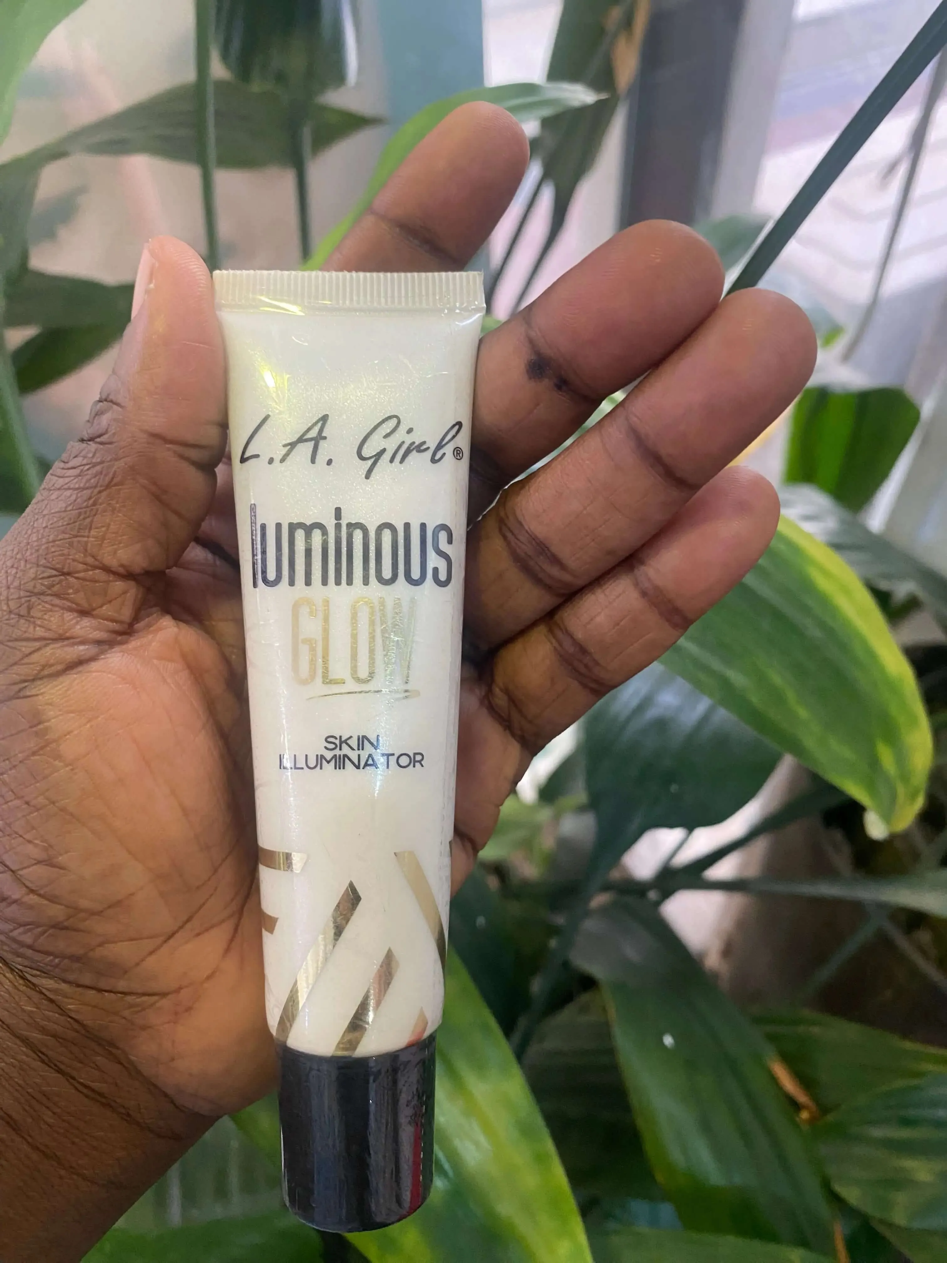 L.A. Girl Luminous Glow Illuminator
