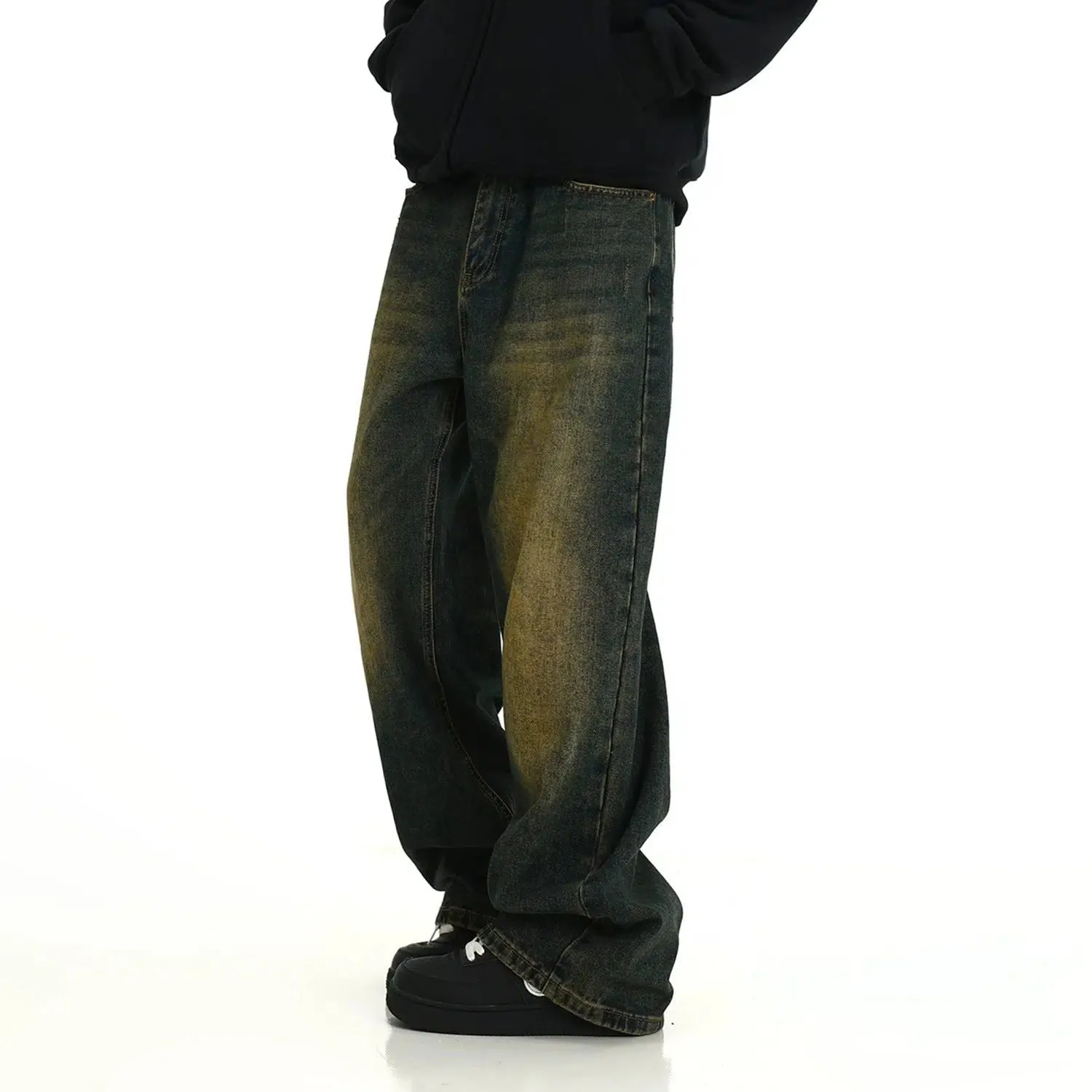 Luminous Washed Loose Jeans