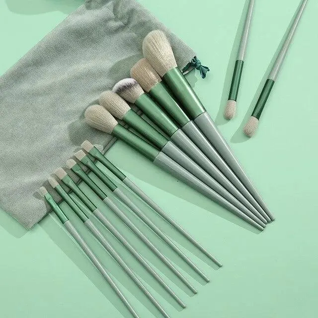 Makeup Brush Set for Effortless Application (13 Pcs)