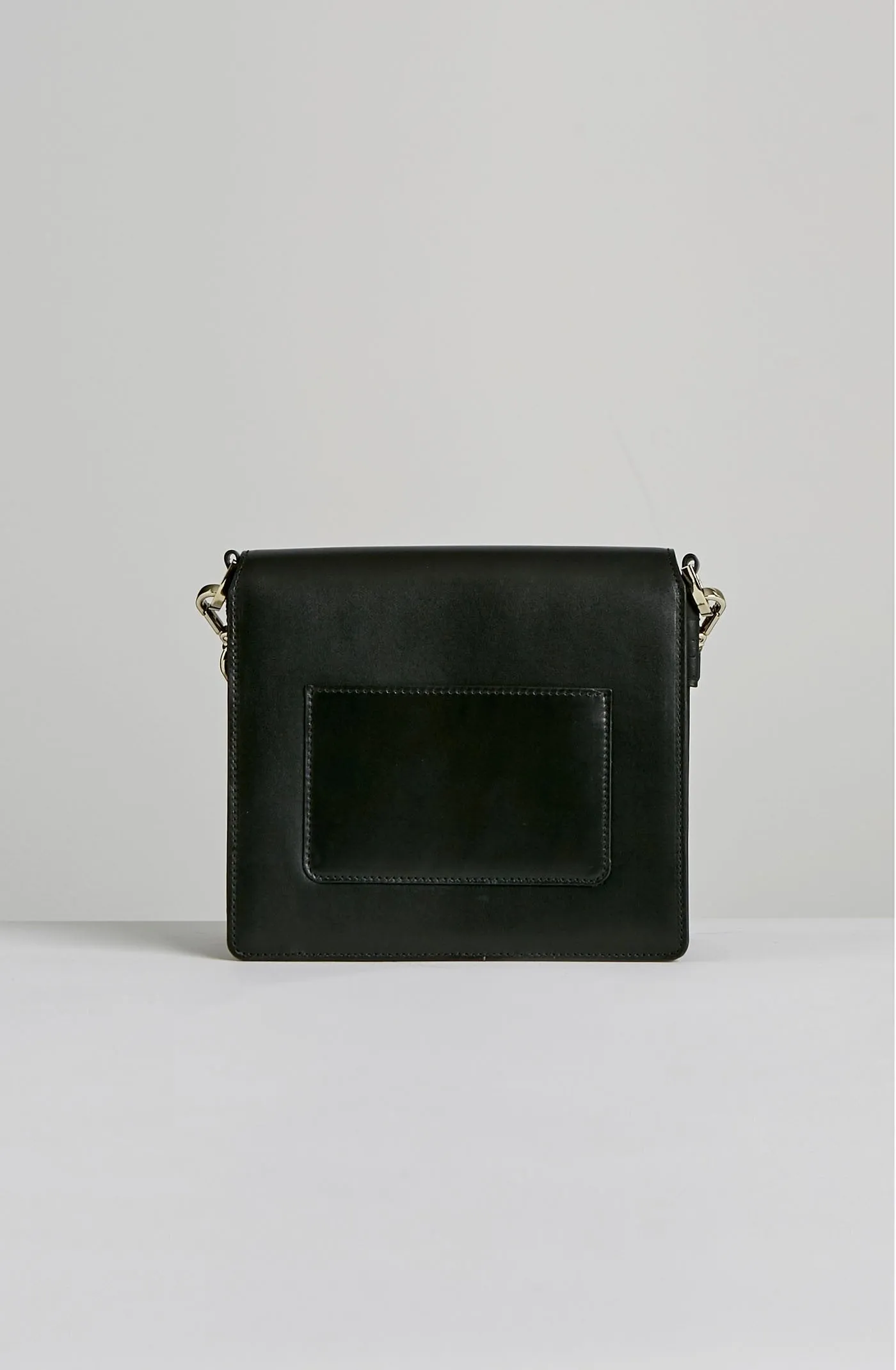 MESSENGER BAG