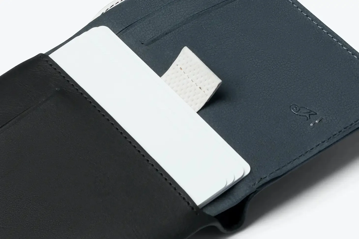 Note Sleeve Premium - Black