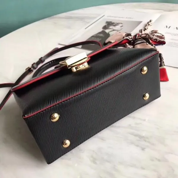 One Handle Flap Messenger Bag In Epi Leather M43129 Black 2018