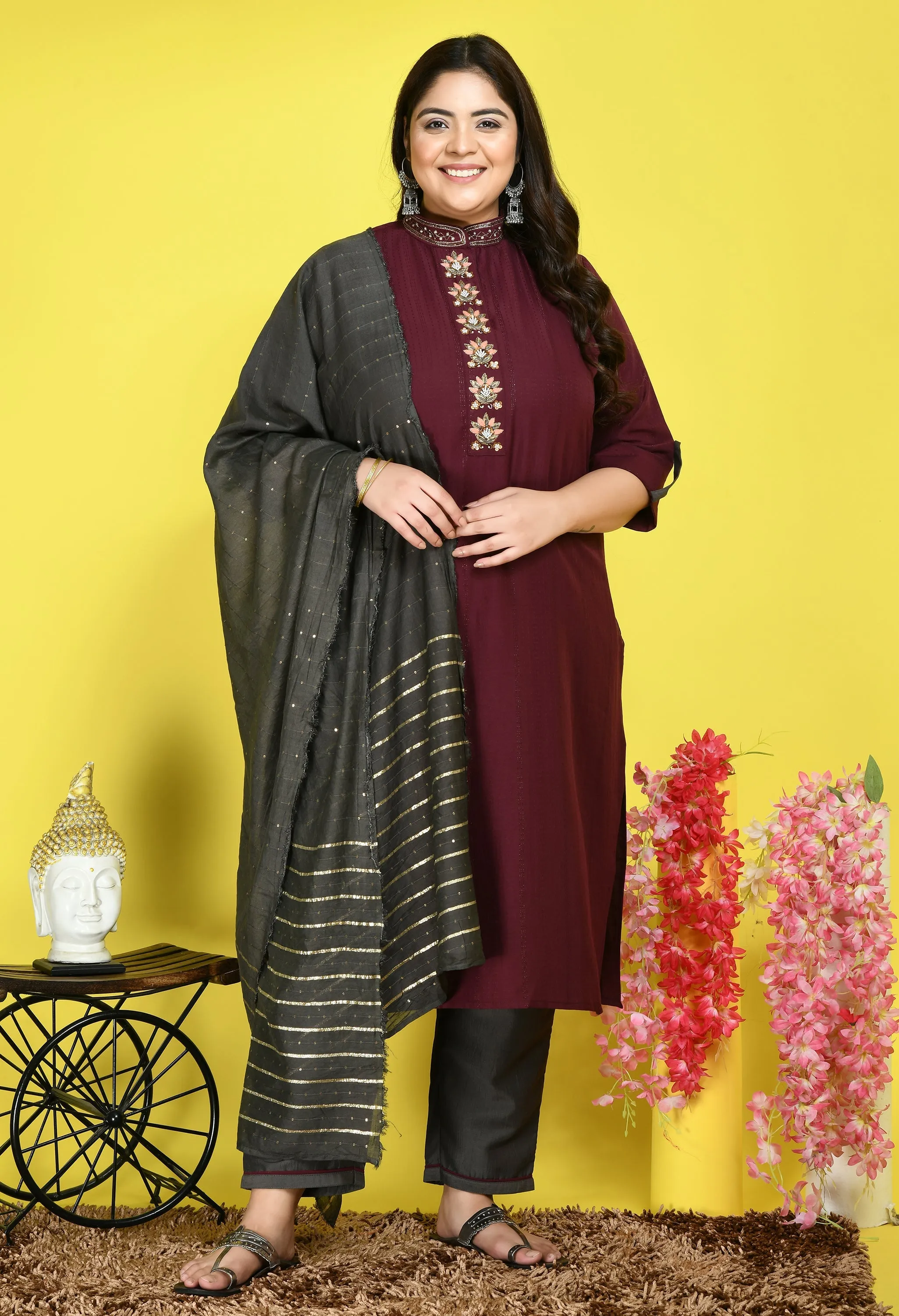 Plus Size Dazzling Mehndi Mandarin Collar Kurta Set