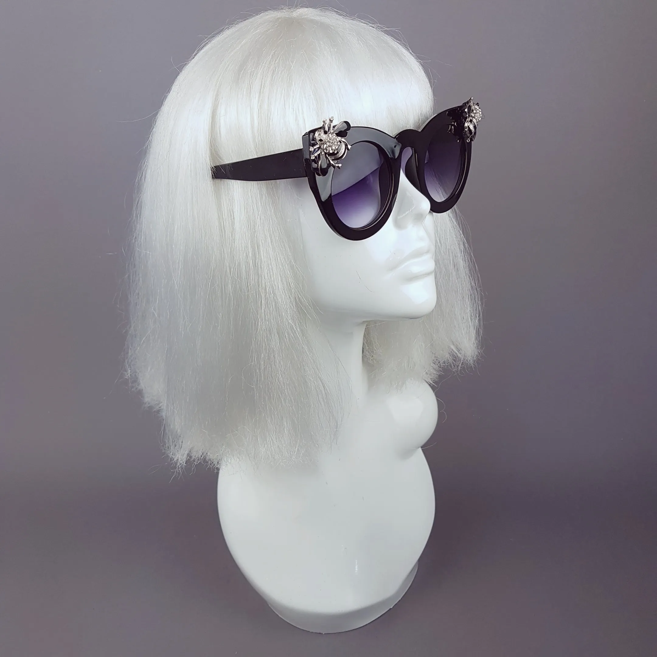 "Zumbido" Silver Jewelled Bee Sunglasses