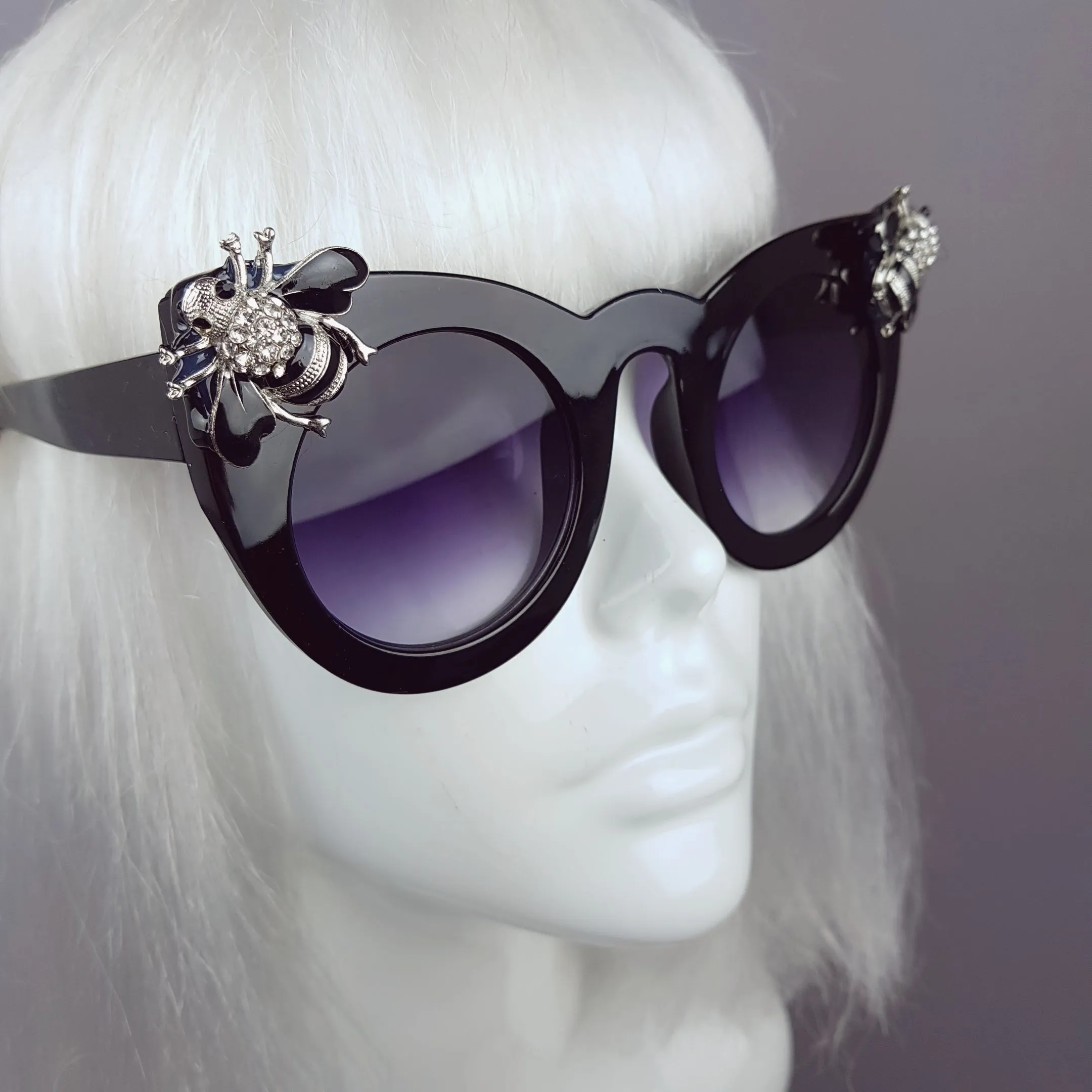 "Zumbido" Silver Jewelled Bee Sunglasses