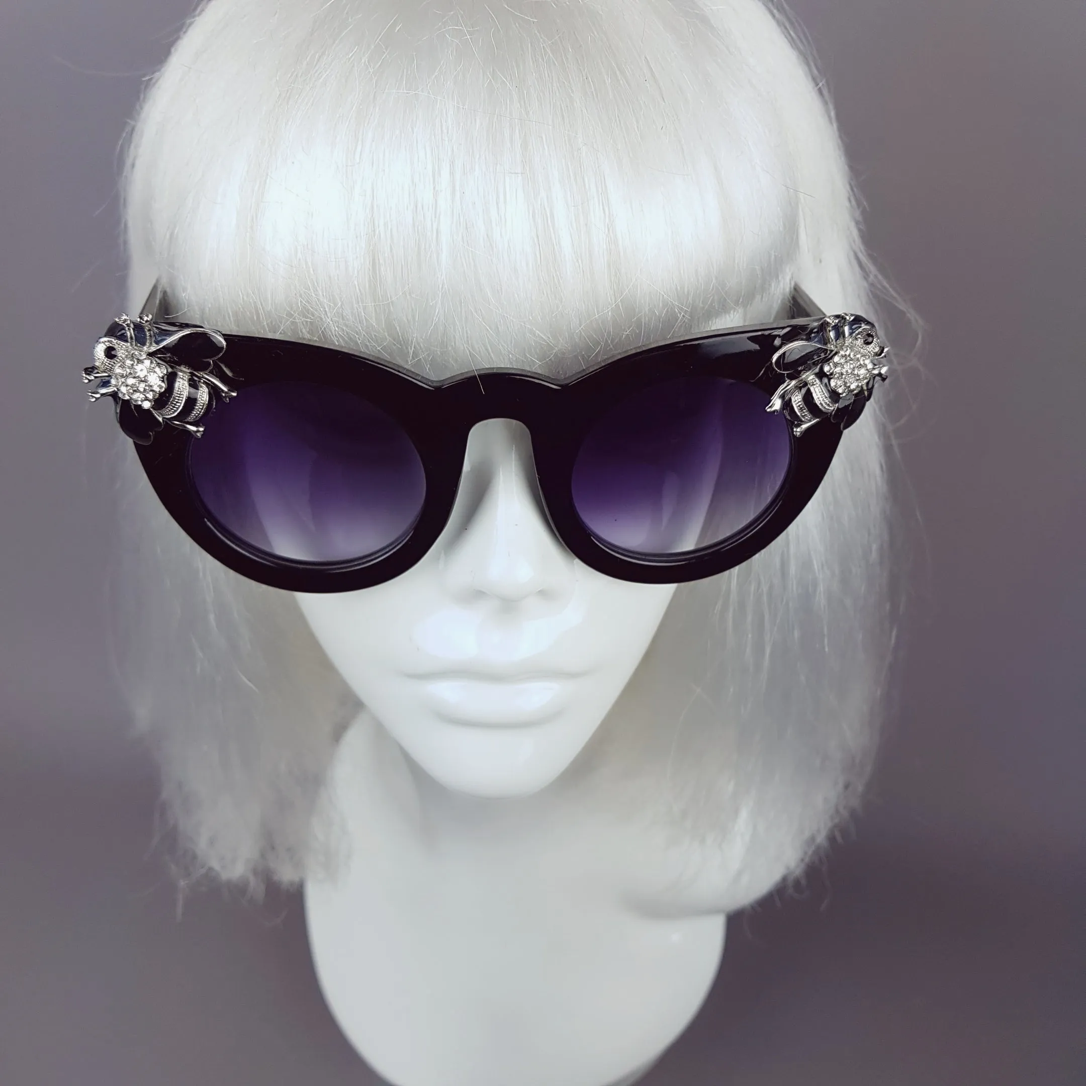 "Zumbido" Silver Jewelled Bee Sunglasses