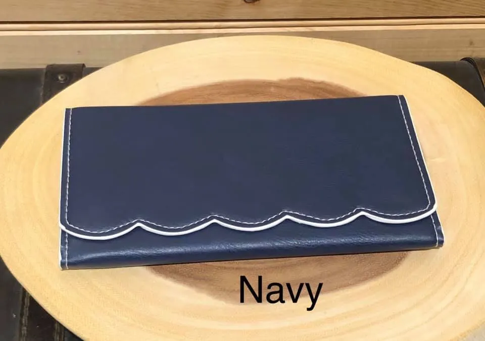 Scallop Wallet - Navy