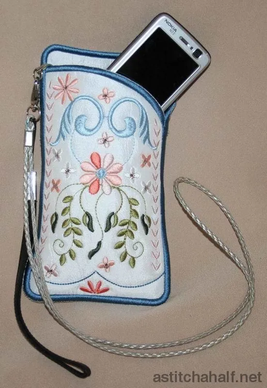 Signature Eyeglass Case