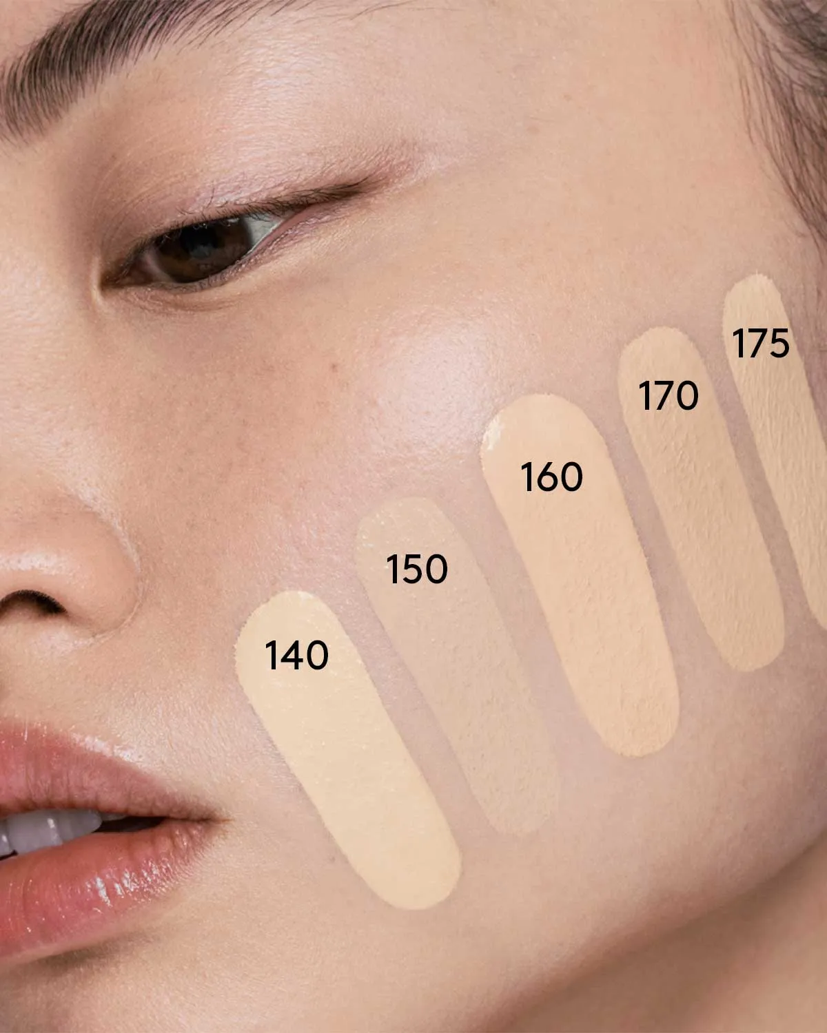 Soft'lit Naturally Luminous Longwear Foundation — 150