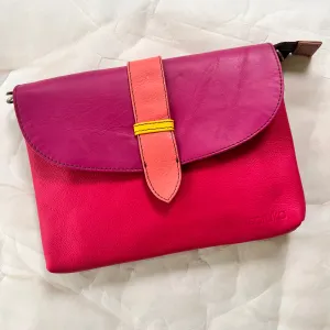 Soruka - Saddle Bag with Wristlet, Pinks