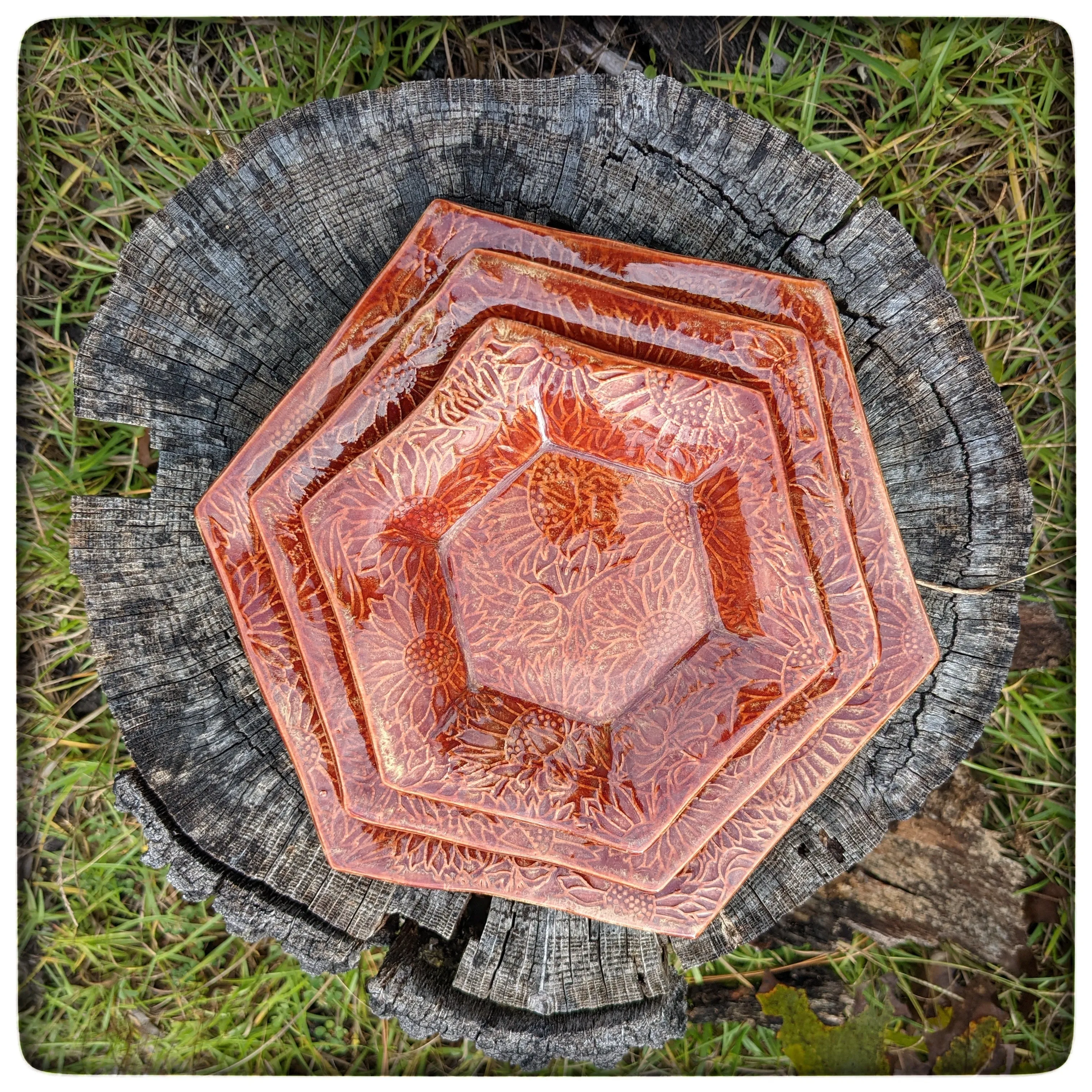 Sunflower hexagon dish (7 inch)