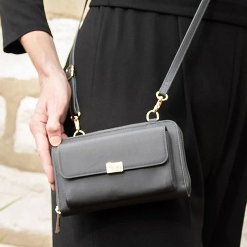 The Captiva Touch Screen Purse