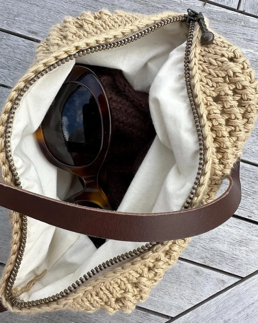 UDENLANDSKE FORHANDLERE Zipper 23 cm - Chocolate brown - Wholesale