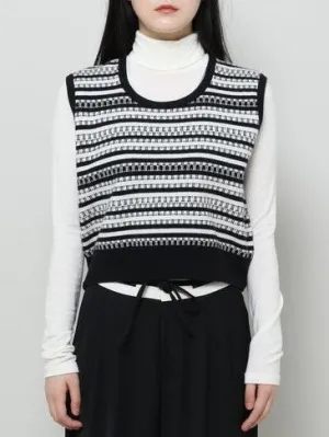 UNIQUE PATTERN KNIT VEST