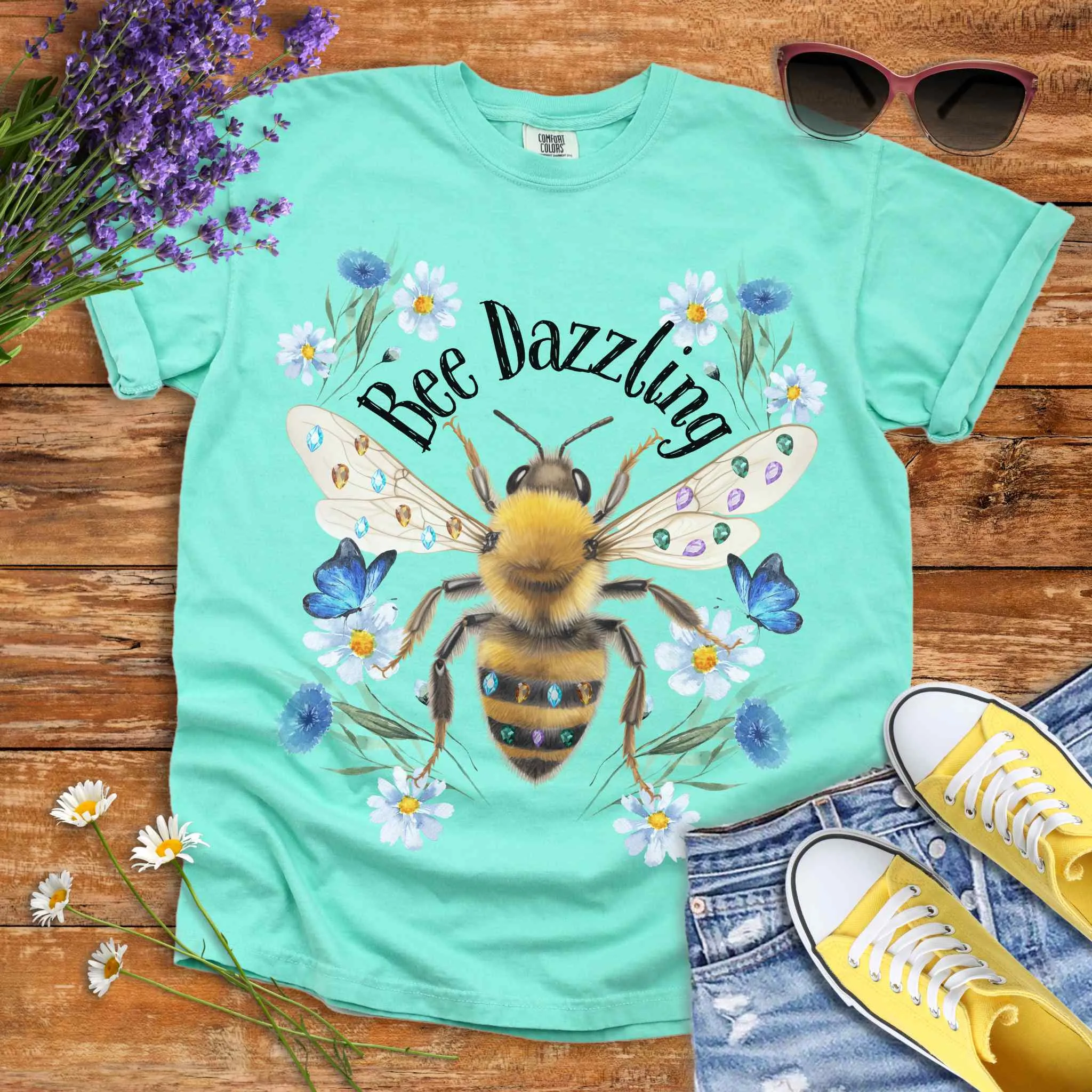 Vintage Bee Dazzling T-Shirt
